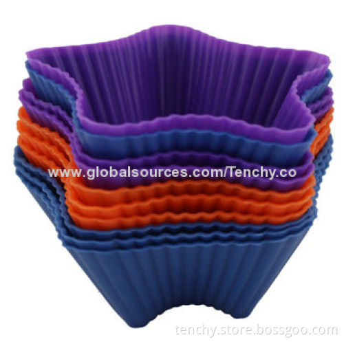 Silicone Cake Molds, Christmas Feature